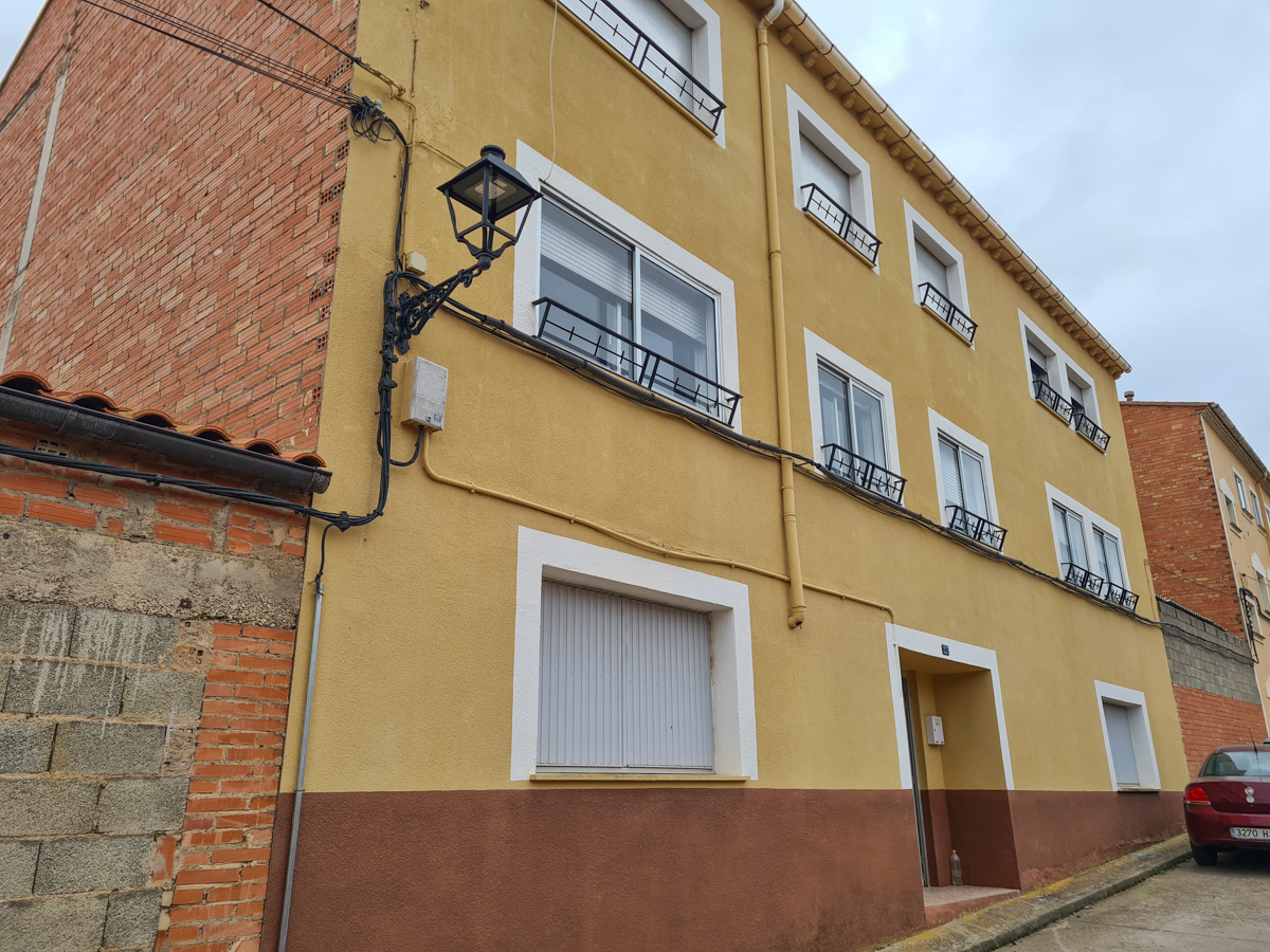 Gran casa con patio en Cella, junto a Teruel